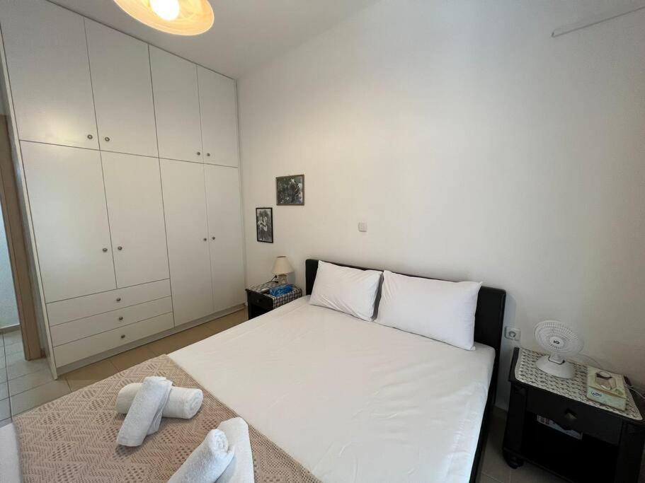 Local Apt Near City Lights 2 Heraklion  ภายนอก รูปภาพ