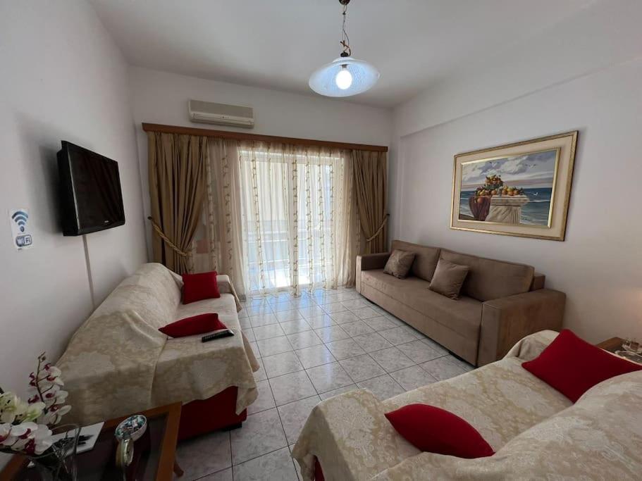 Local Apt Near City Lights 2 Heraklion  ภายนอก รูปภาพ