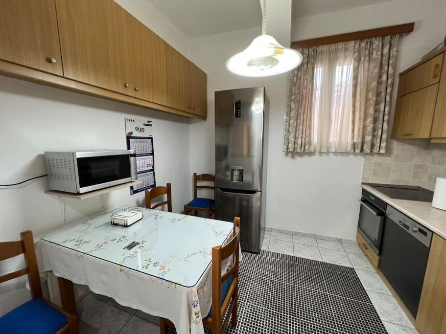 Local Apt Near City Lights 2 Heraklion  ภายนอก รูปภาพ