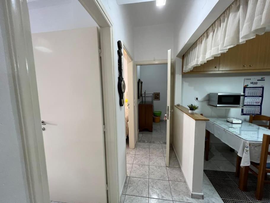 Local Apt Near City Lights 2 Heraklion  ภายนอก รูปภาพ
